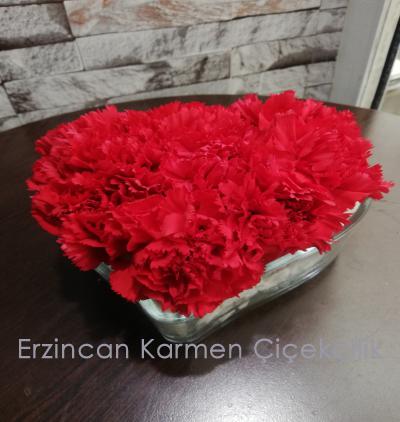  Erzincan Çiçek Gönder Kalp Camda Kırmızı Karanfiller