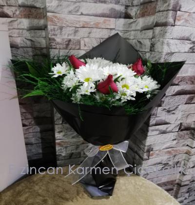  Erzincan Çiçek Gönder Beyaz Papatya & 3 Kırmızı Gül