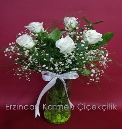  Erzincan Çiçek Gönder Cam vazoda 5 adet beyaz gül