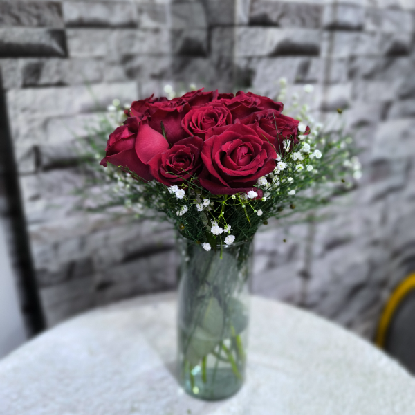 Erzincan Çiçekçi - Vazoda 11 kırmızı gül