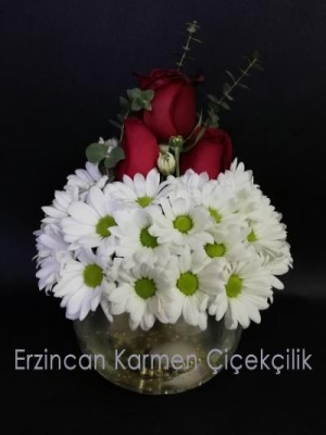  Erzincan Çiçek Siparişi - Papatya küresi & Kırmızı güller